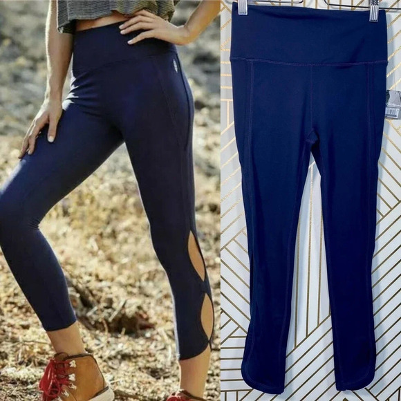 Free‎ People High-Rise 3/4 Infinity Leggings Navy - Picture 1 of 12